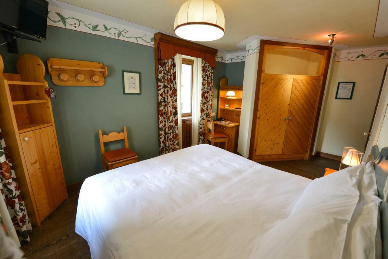 Hotel Du Grand Paradis - 1899 Auberge Boutique Cogne Zewnętrze zdjęcie
